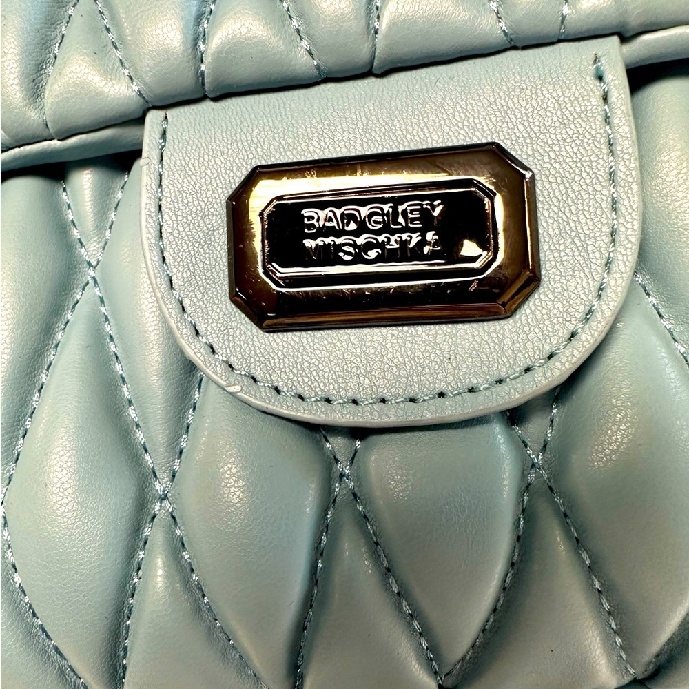 Badgley Mischka vegan leather tiffany blue quilted messenger bag - Picture 7 of 11